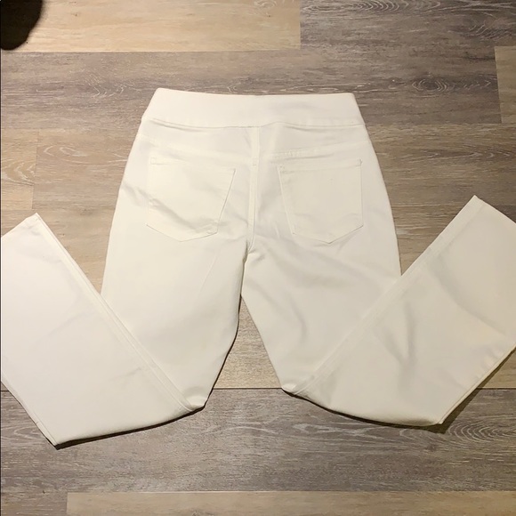 Chico’s white pants! - Picture 4 of 4